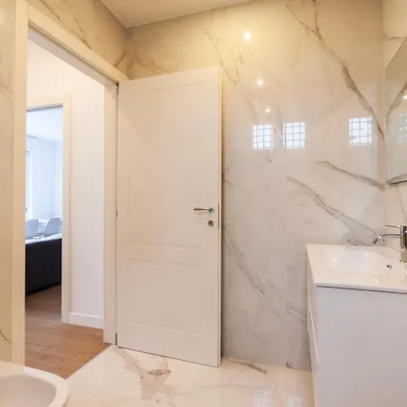 Youhosty - Gioia Large Apartman *
